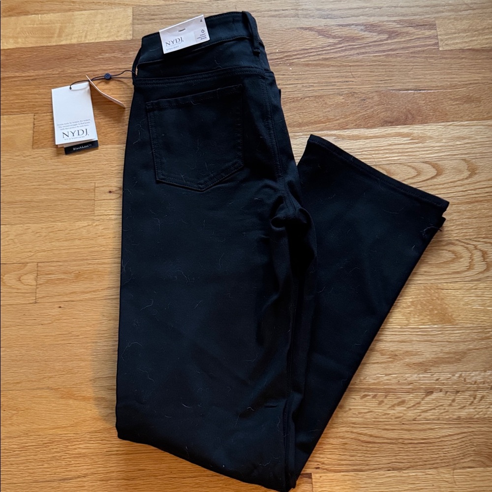 NYDJ Classic Black Rinse Marilyn Slim Size 4 NWT